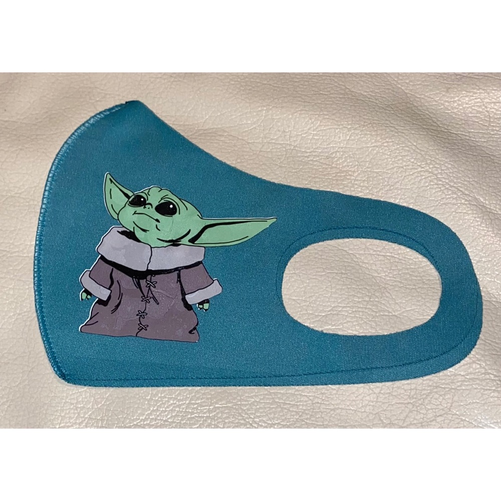 💚 Baby Yoda Face Mask